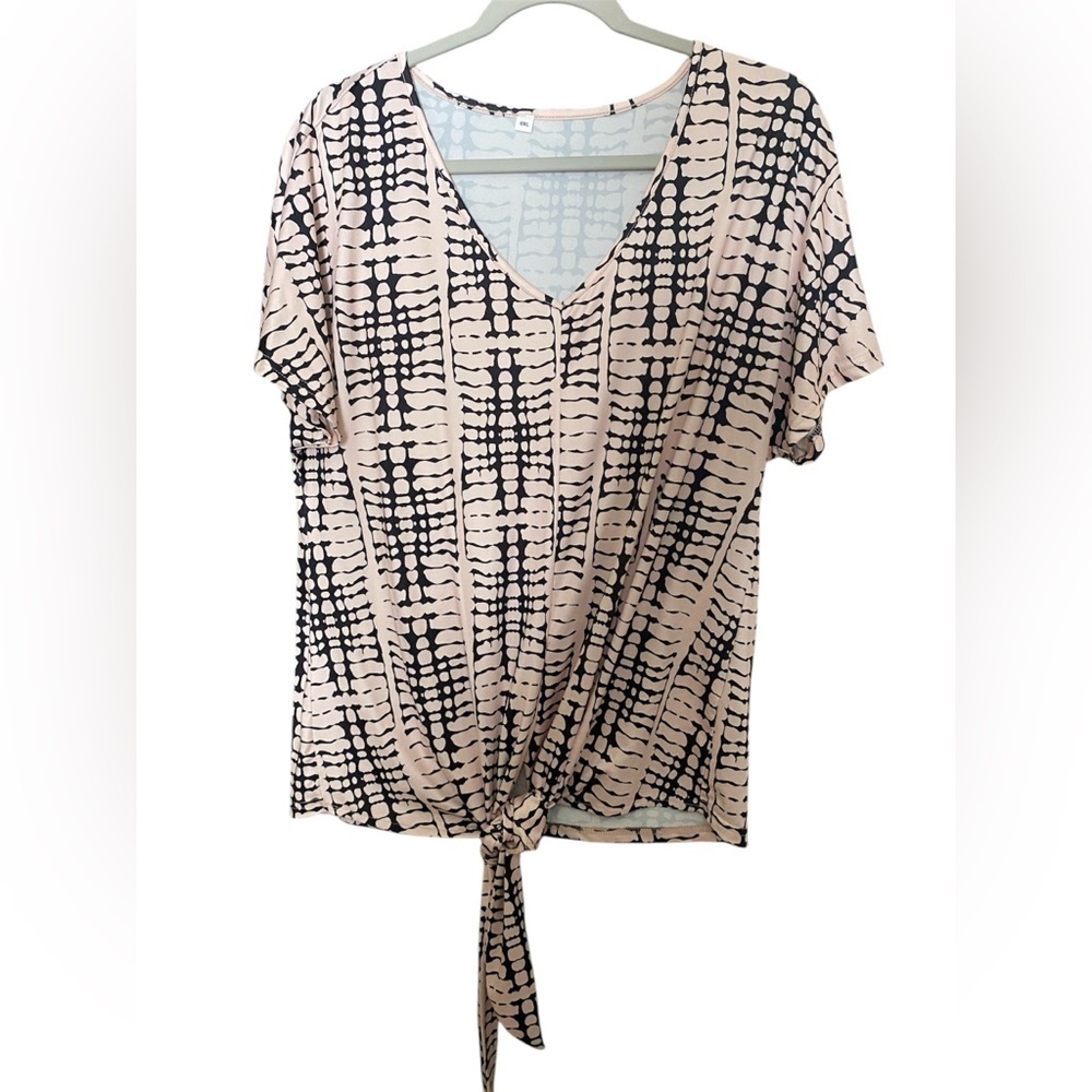 SHEIN EUC BLACK/PINK SHORT SLEEVE TOP SZ XL